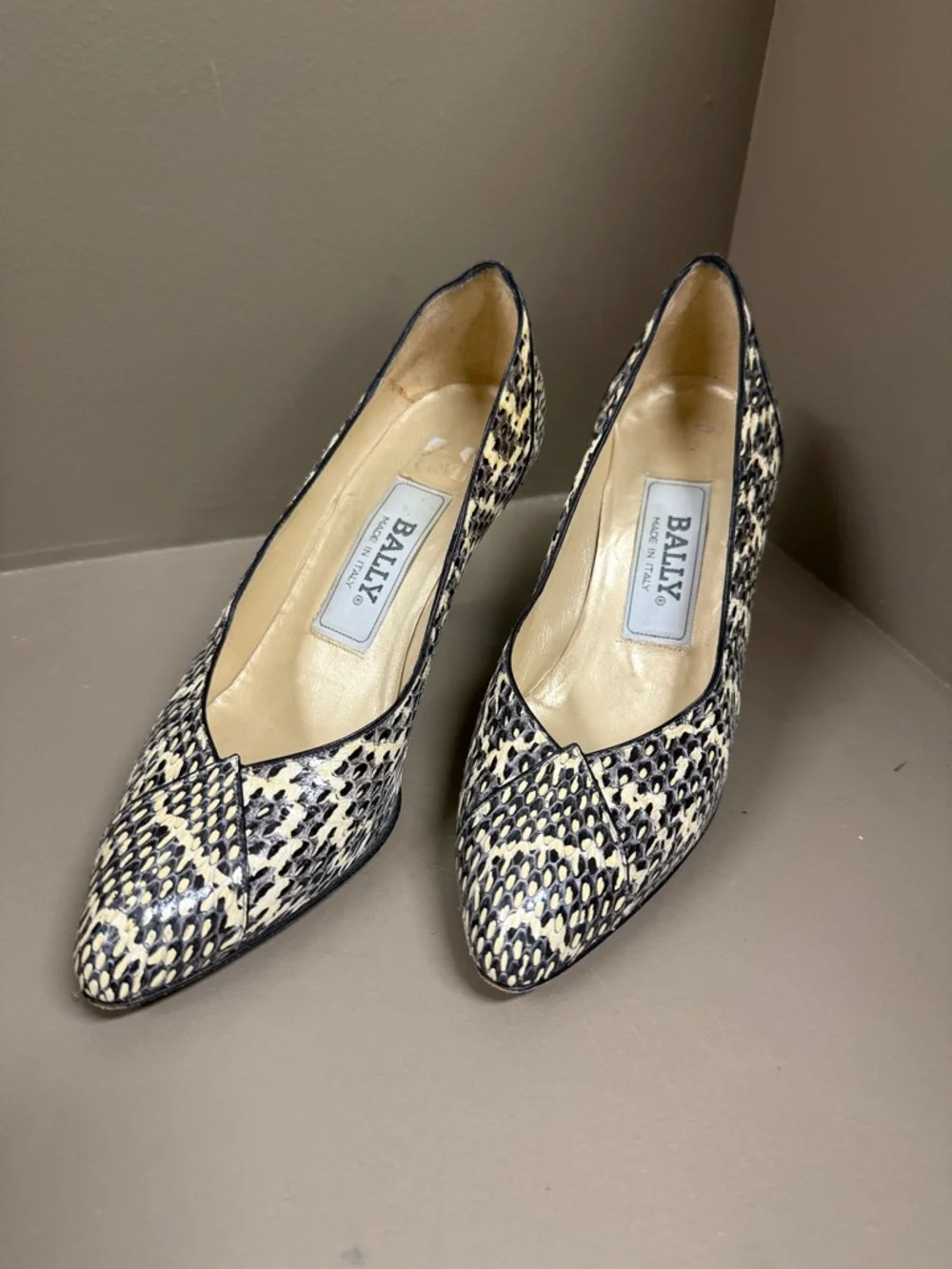 Bally Black & Cream Snakeskin Pointed-Toe Pumps for a Diminutive DIVA! Italian
